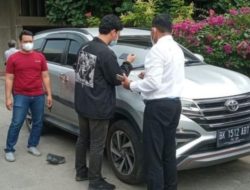 Bentrok Dua Kelompok Mahasiswa di Kampus UHN Medan Pecah, Satu Mobil Dirusak