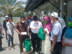 Forwaka Dan Kejati Sumut Laksanakan Giat Bakti Sosial Berikan Sembako Kepada Kaum Dhuafa Dan Fakir Miskin