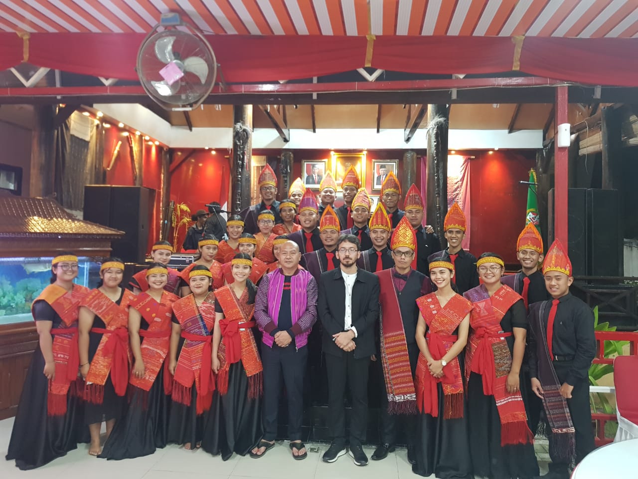 Bupati Taput Berangkatkan Silindung Ecclesia Choir Menuju Kompetisi International