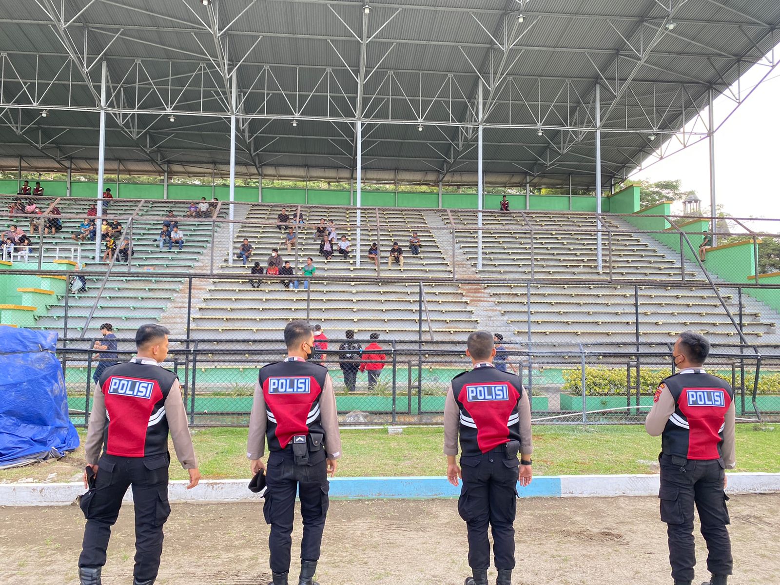 Polrestabes Medan Kawal Pertandingan Sepak Bola di Stadion Teladan, Karo United Tekuk Perserang Dengan. Skor 3 - 0