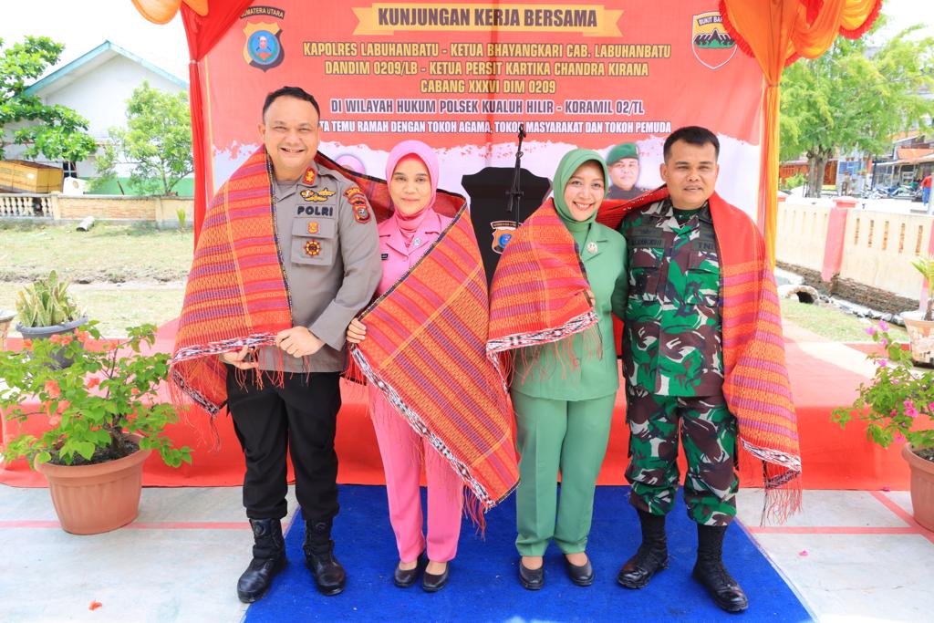 Kunjungan Kerja Kapolres Labuhan Batu Bersama Dandim 0209/LB  Ke Mapolsek Kualuh Hilir dan Koramil 02/TL