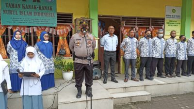 Jadi Pembina Upacara Bendera, Waka Polsek Medan Area Sampaikan Pesan Kamtibmas Jauhi Narkoba