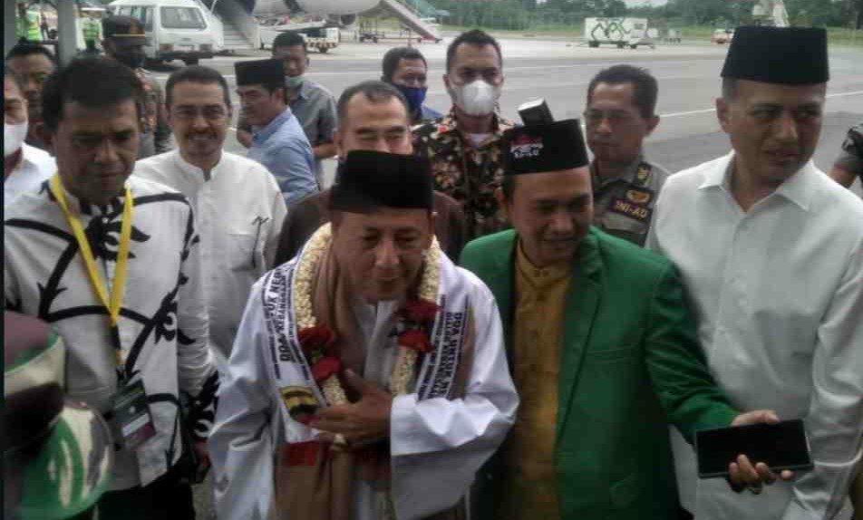 Ketua Forkolimat Sambut Kedatangan Habib Lutfi Bin Yahya