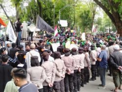 Demo Lagi Demo Lagi, Kali Ini Ojol Bersuara Harga BBM Tak Kunjung Turun