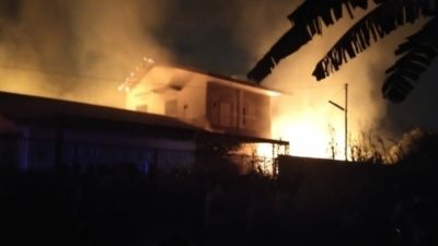 Arus Pendek Pabrik Meubel Lemari Terbakar