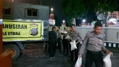 Ratusan Paket Bansos Dari Polda Sumut Tiba Dini Hari di Tarutung