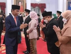 Presiden Jokowi Lantik Dewan Pengawas dan Anggota BPKH 2022-2027