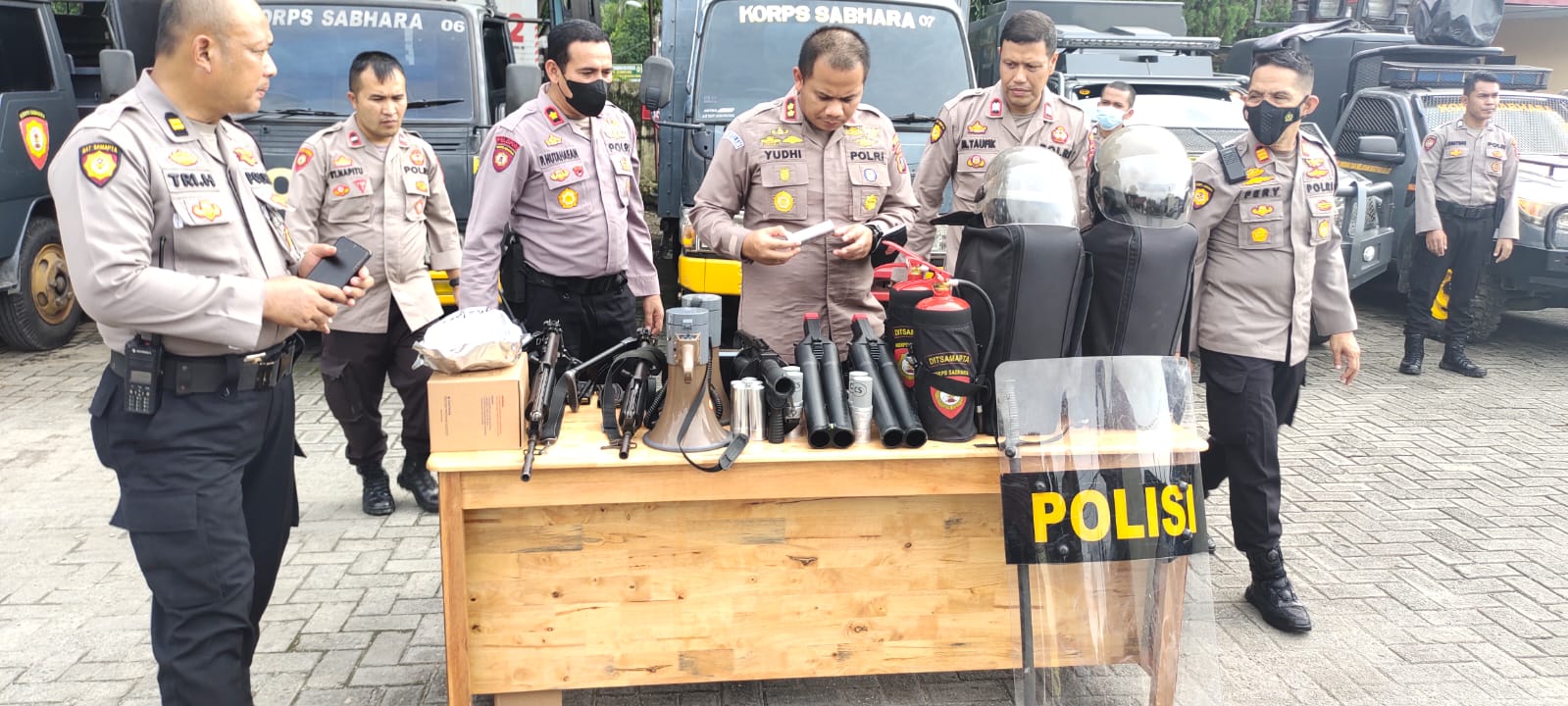 Wakapolrestabes Medan Cek Perlengkapan Dalmas Sat Samapta Polrestabes Medan