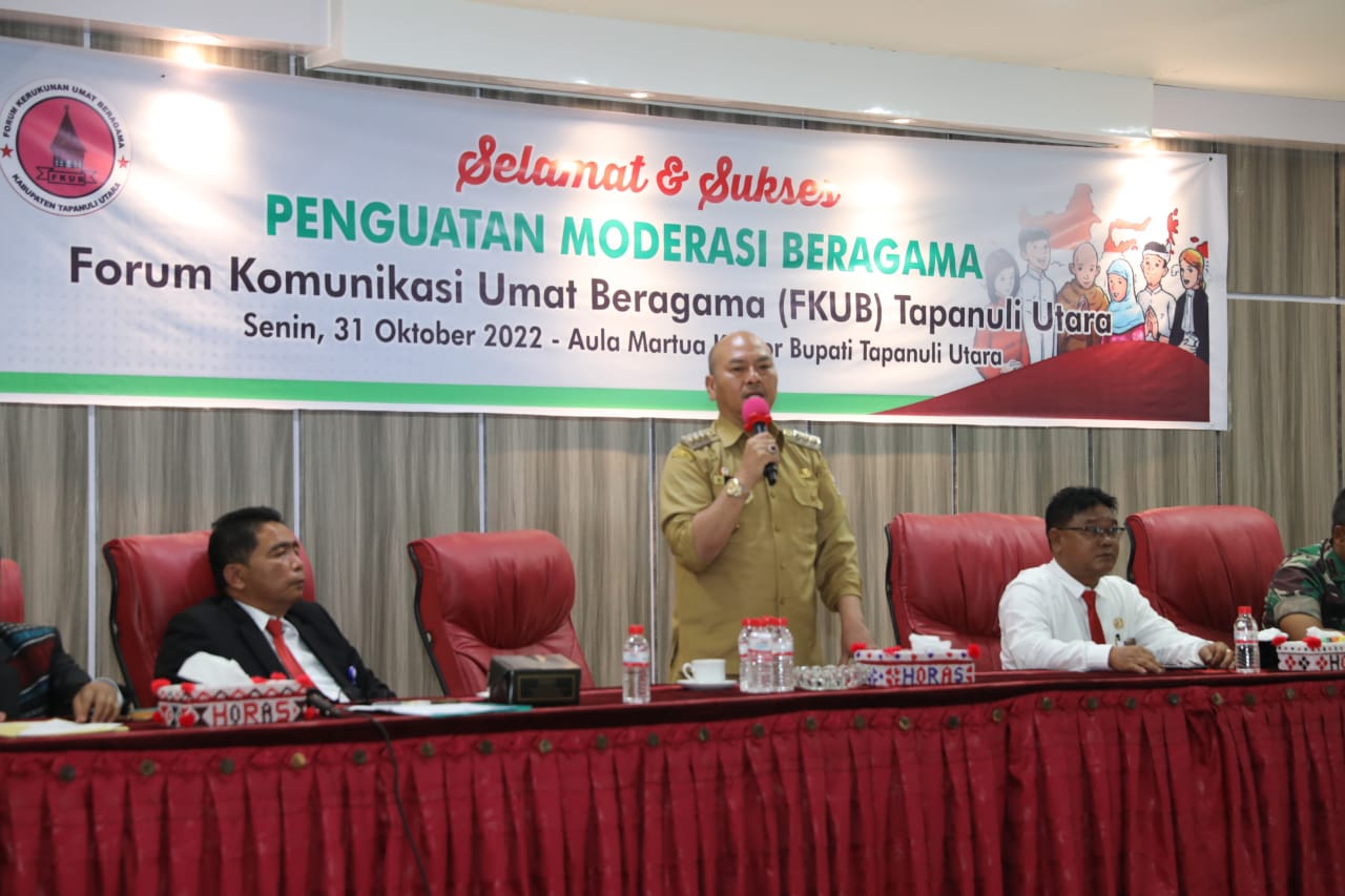 Bupati Tapanuli Utara Resmi Buka Penguatan Moderasi Umat Beragama Kabupaten Tapanuli Utara