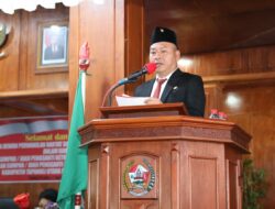 Bupati Tapanuli Utara Drs. Nikson Nababan, M.Si Hadiri Pengambilan Sumpah-Janji Ketua DPRD Taput