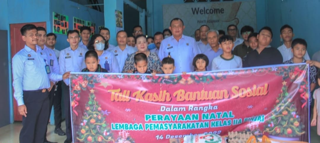 Tali Kasih Bantuan Sosial Dalam Rangka Perayaan Natal Lapas Binjai Kanwil Kumham Sumut