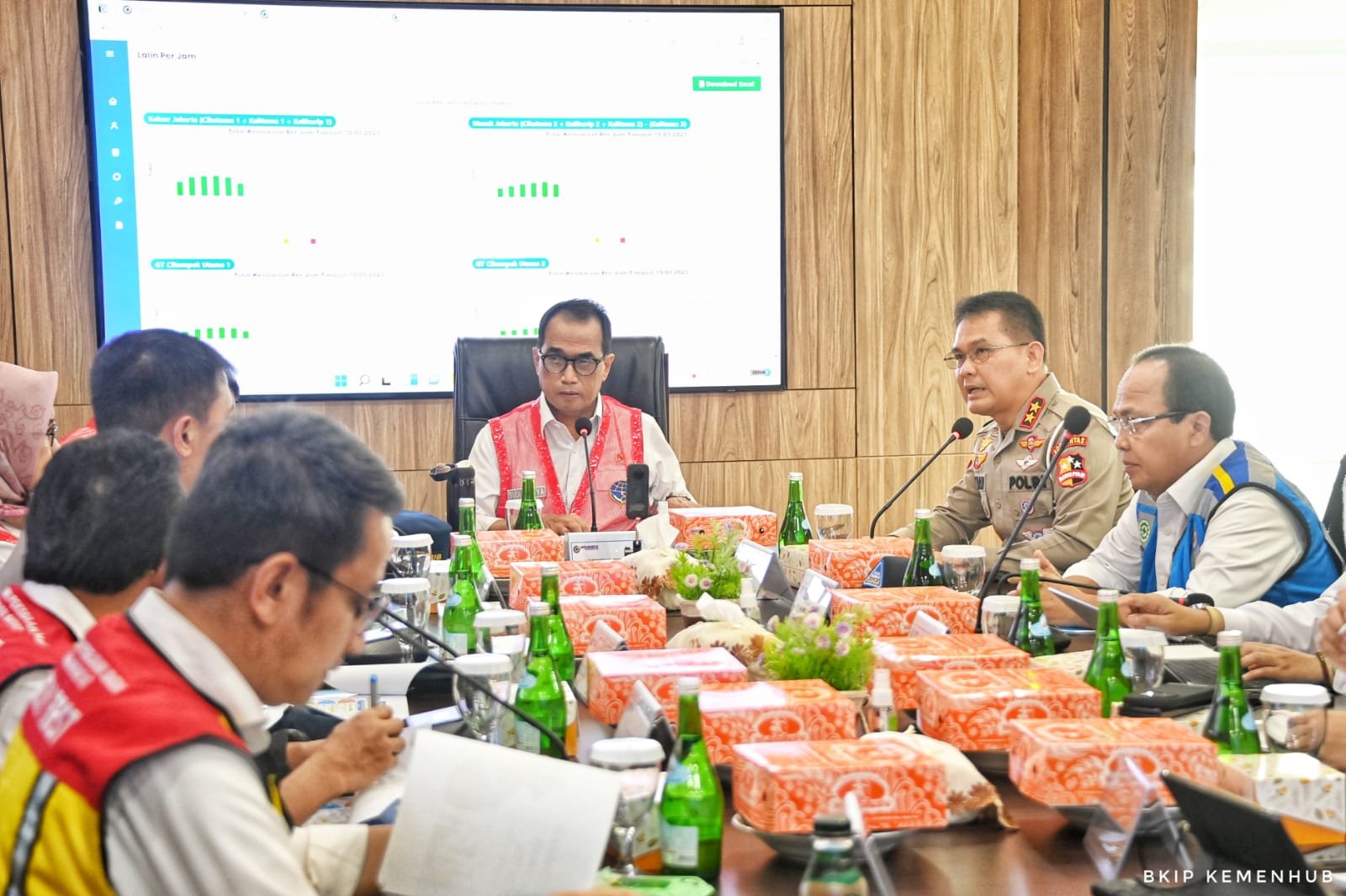 Persiapan Mudik Lebaran 2023, Menhub Bahas Langkah Antisipasi Lonjakan Kendaraan di Jalur Tol Cikampek - Cipali