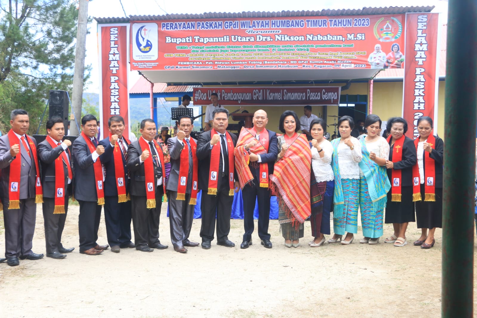 Bupati Tapanuli Utara Hadiri Perayaan Paskah GPdI Pagaran dan Jubileum 150 Tahun HKBP Lumban Baringin Sipoholon