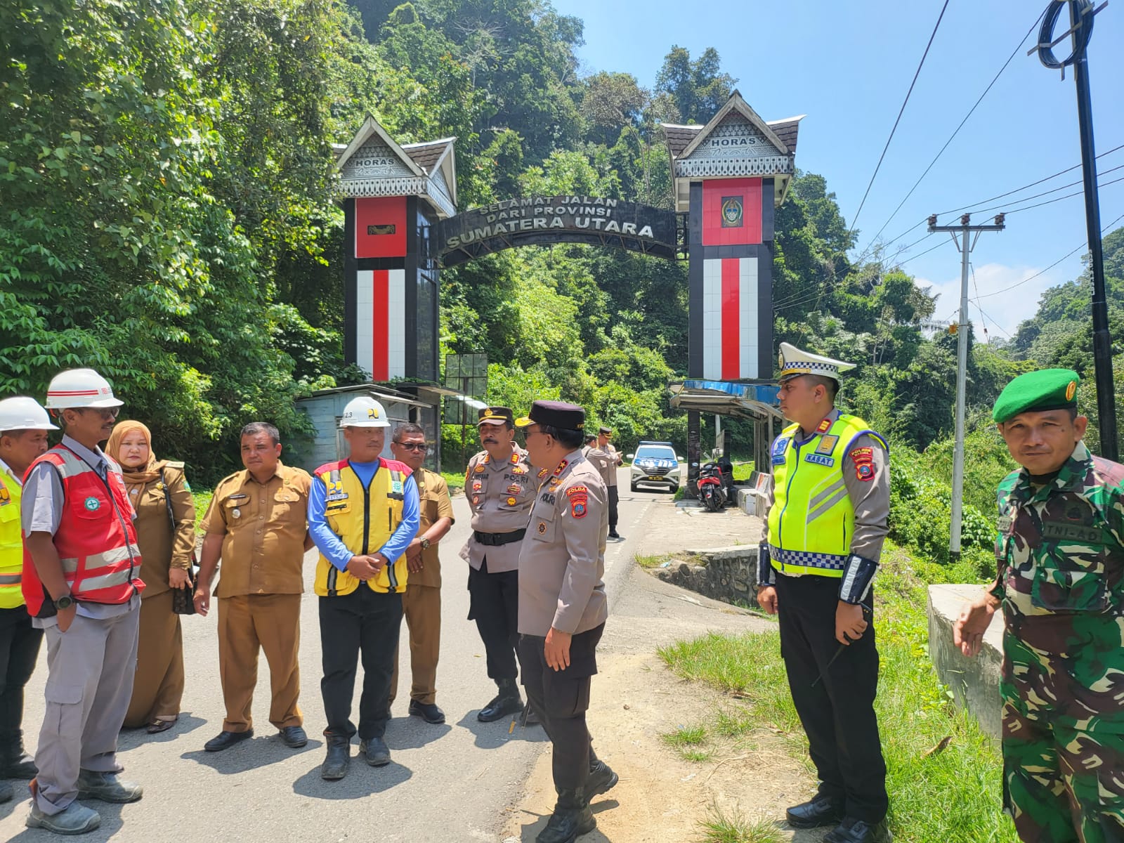 Kapolda Sumut Sambangi Polsek Muara Sipongi Perbatasan Provinsi Sumut-Sumbar