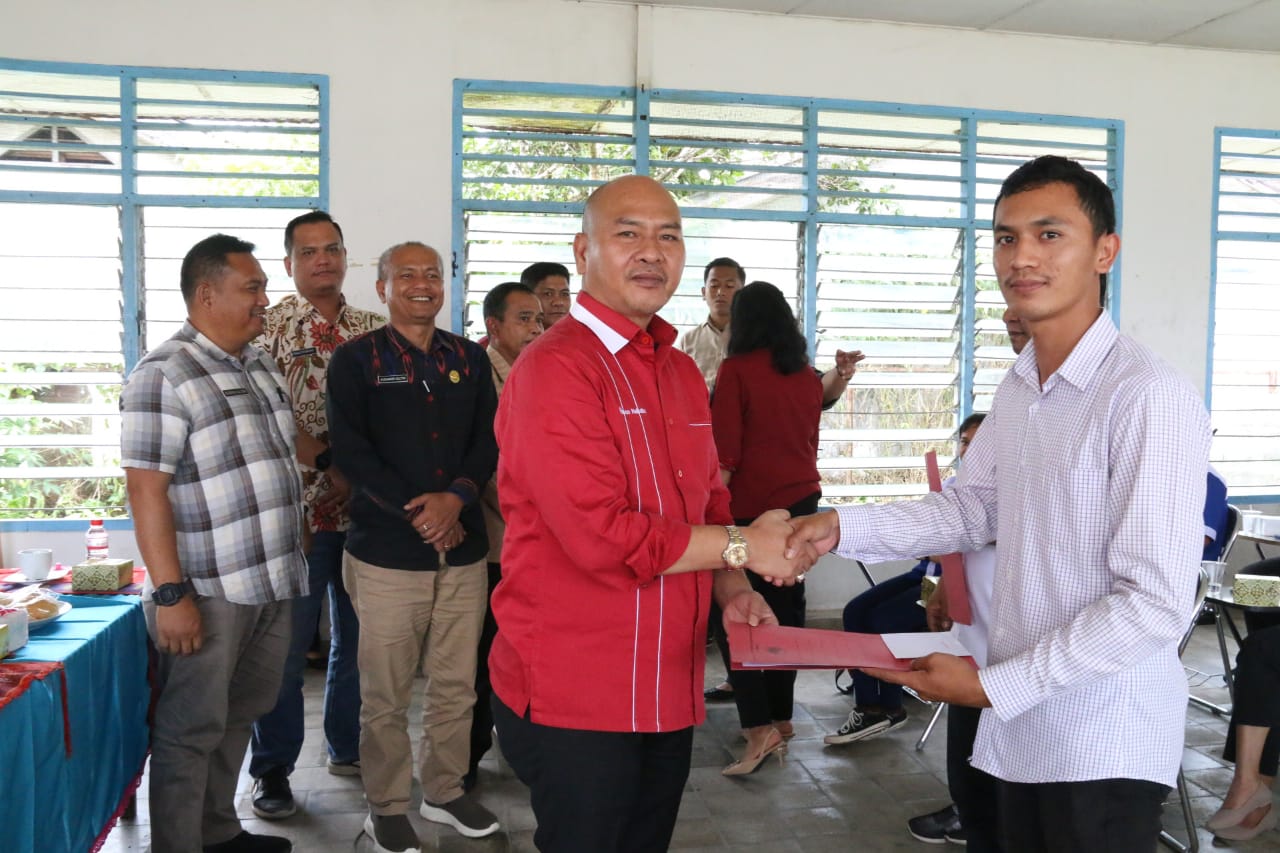 Bupati Taput Resmi Menutup Pelatihan Unit Kompetensi APBD Kab. Tapanuli Utara TA. 2023 dan Resmi Membuka Pelatihan Berbasis Kompetensi APBN TA. 2023