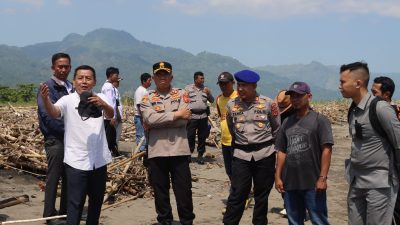 Tumpukan Sampah Dipantai Palanca Simpenan Sukabumi Viral, Ini Respon Kapolres Sukabumi 