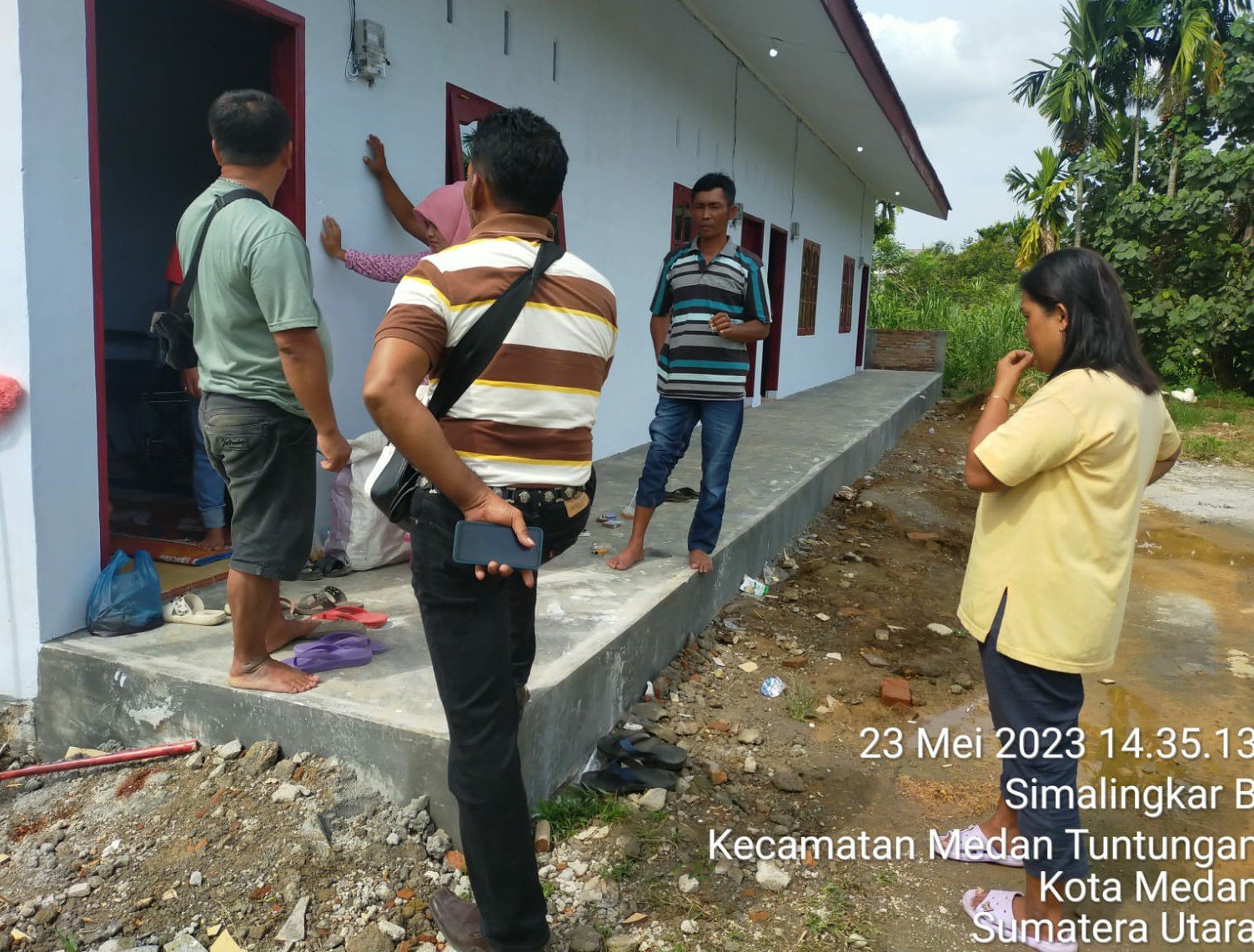 Warga Ucapkan Terimakasih Kepada Kapolsek Tuntungan dan Kanit Reskrim
