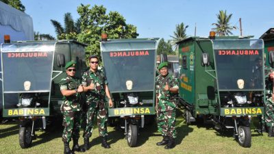 Kasad Serahkan Motor Ambulance Babinsa Siap Melayani Rakyat