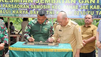 Bupati Taput Resmikan Jembatan Gantung Ir. Soekarno Aek Sarulla Kecamatan Pahae Jae