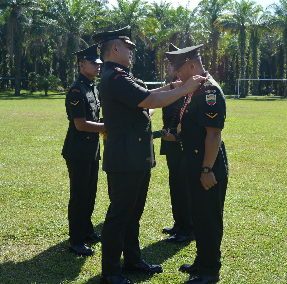 Upacara Penutupan Pendidikan Kejuruan Bintara Infanteri Abituren Diktukba TNI AD TA 2023