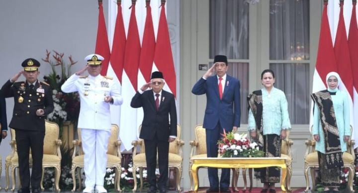 Presiden Jokowi Lantik 833 Perwira Remaja TNI dan Polri