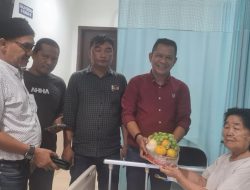 Ketua Pewarta Jenguk Orang Tua Ketua PJS Sumut di RS Elisabeth