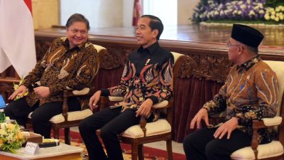 Presiden Jokowi Terima Pimpinan MPR di Istana Merdeka