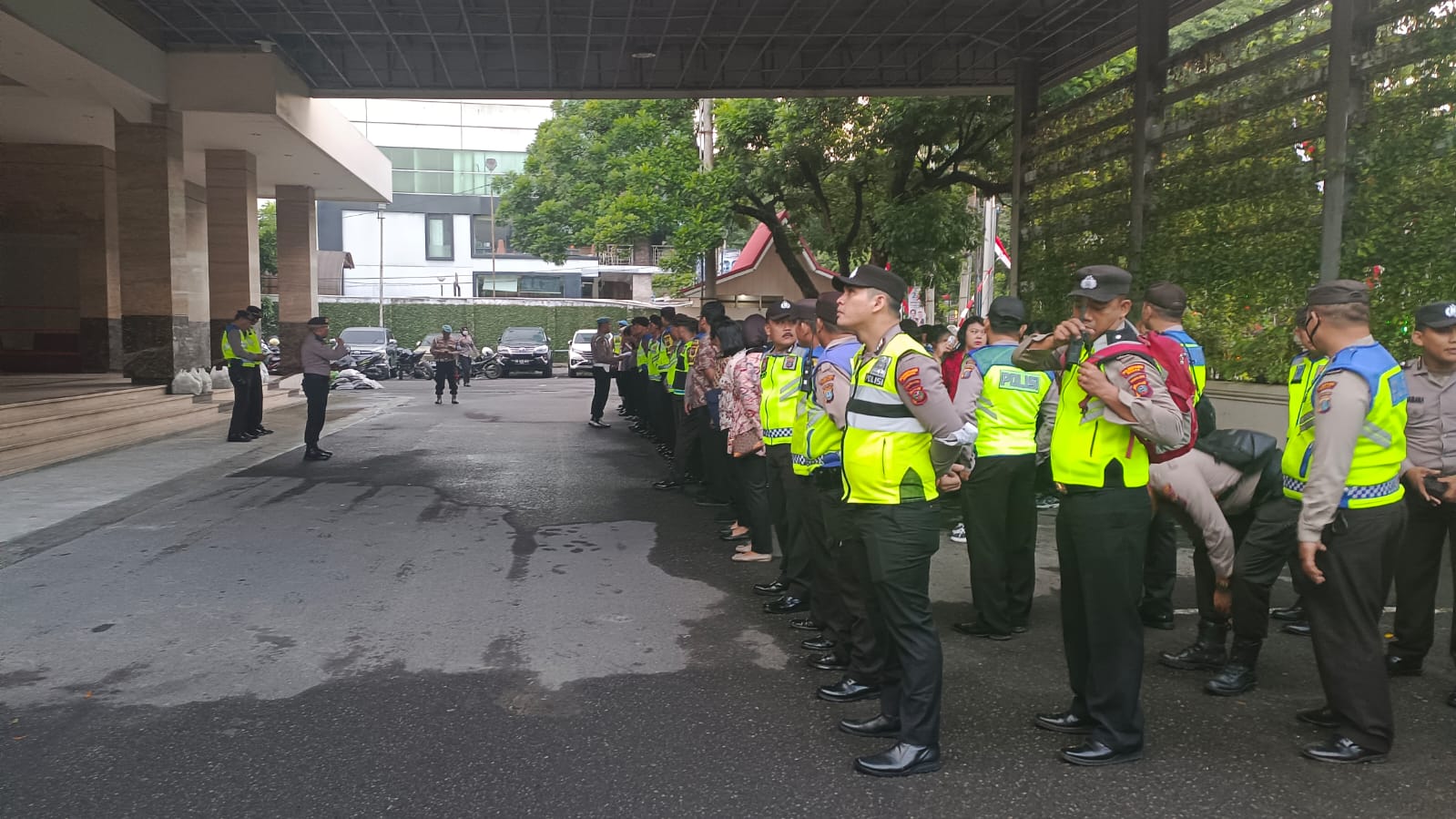 Kasat Samapta Restabes Medan Pimpin Apel Kesiapan Kedatang RI 1