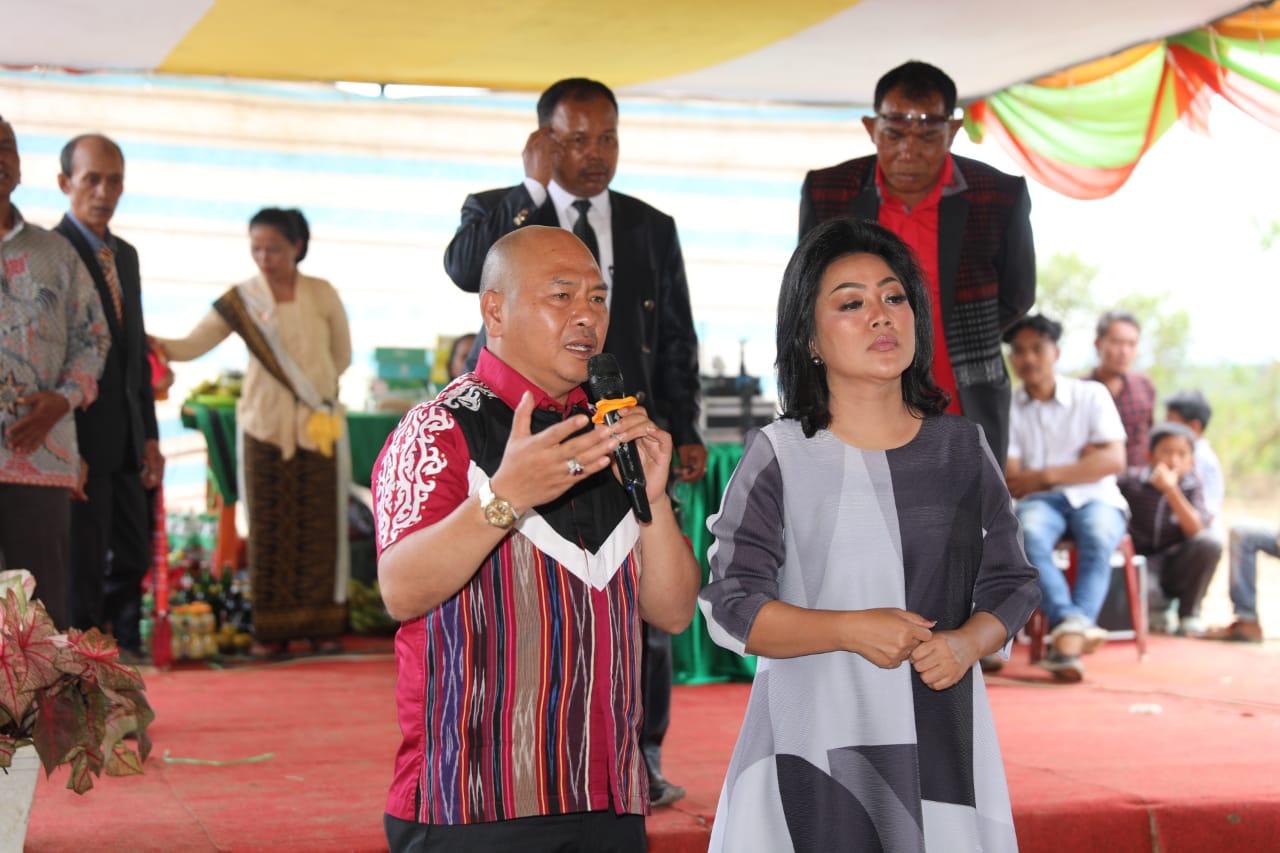 Bupati Taput Hadiri Pesta Pembangunan Gereja HKBP Onan Runggu I dan Pesta Gotilon-HUT ke 155 HKBP Hutapea Banuarea