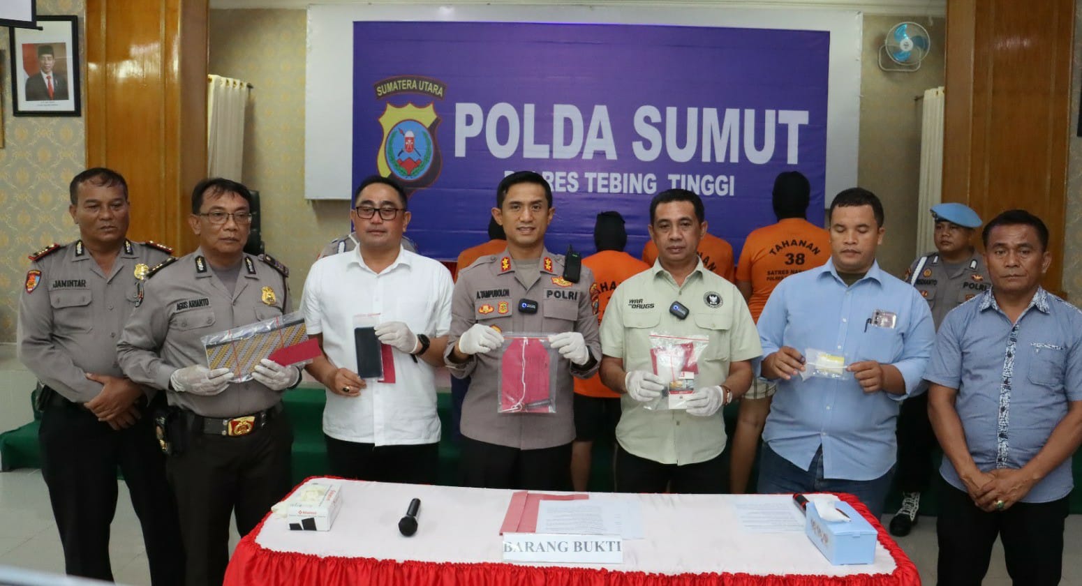 Lagi!!!... Ratusan Jiwa Selamat Pasca Penangkapan 89,37 Gram Sabu di Tebing Tinggi