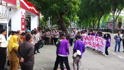 Berjalan Kondusif, Polrestabes Medan Kawal Aksi Demo Mahasiswa di Gedung DPRD Sumut