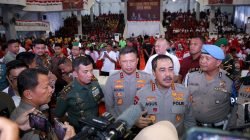 Wakapolri dan Kapolda Sumut Gelar Bakti Sosial Bagikan 5.000 Paket Sembako