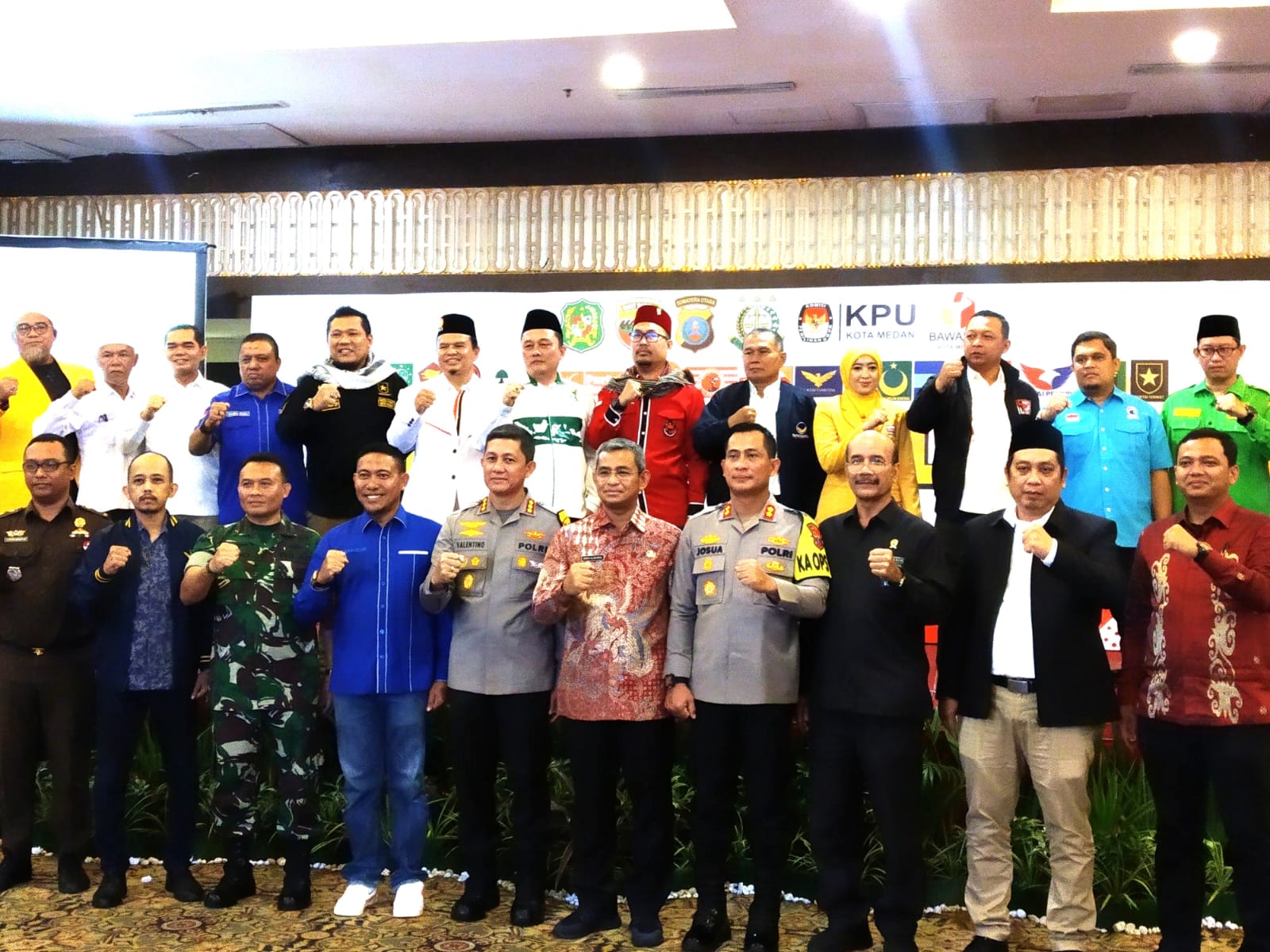 Polrestabes Medan Kawal Deklarasi Pemilu Damai 2024 di Emerald Garden