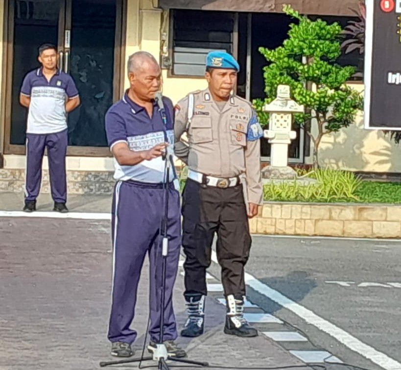 Kasie Propam Polrestabes Medan Pimpin Apel Pagi dan Olahraga Bersama