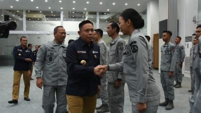 Dua Hari Menjabat, Kepala Bakamla RI Melepas Personel Latihan ke Korea Selatan