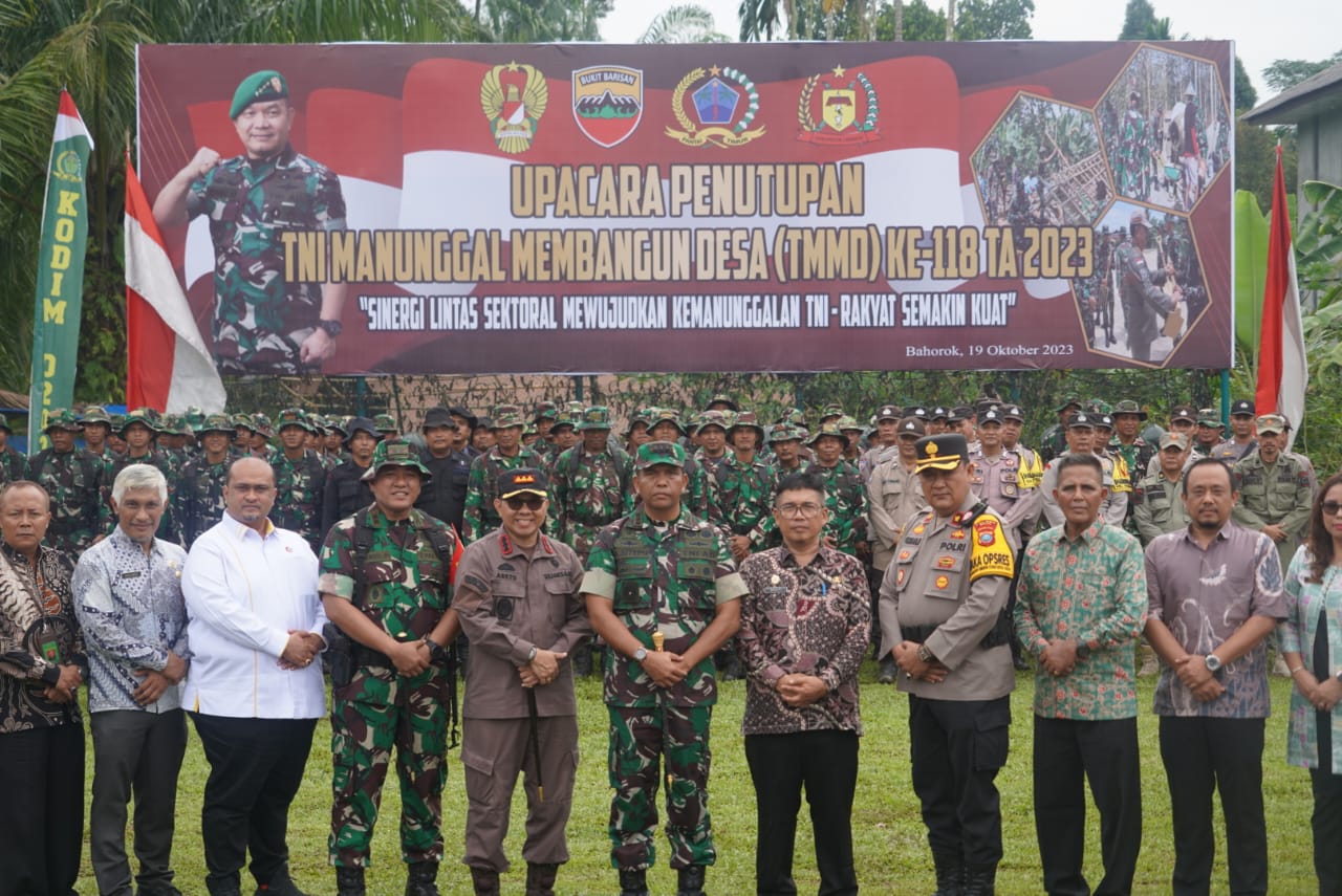 Danrem 022/PT, Resmi Menutup Kegiatan TNI Manunggal Membangun Desa (TMMD) Ke-118 Kodim 0203/Langkat