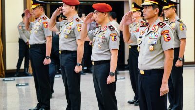 Polri Naikan Pangkat Setingkat Lebih Tinggi ke-13 Pati