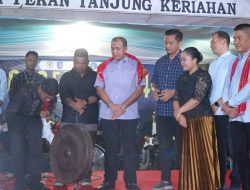 Ribuan Permata GBKP Klasis Kuala Langkat Sambut Pj Bupati Langkat Faisal Hasrimy dalam pembukaan PORSENI 2024.
