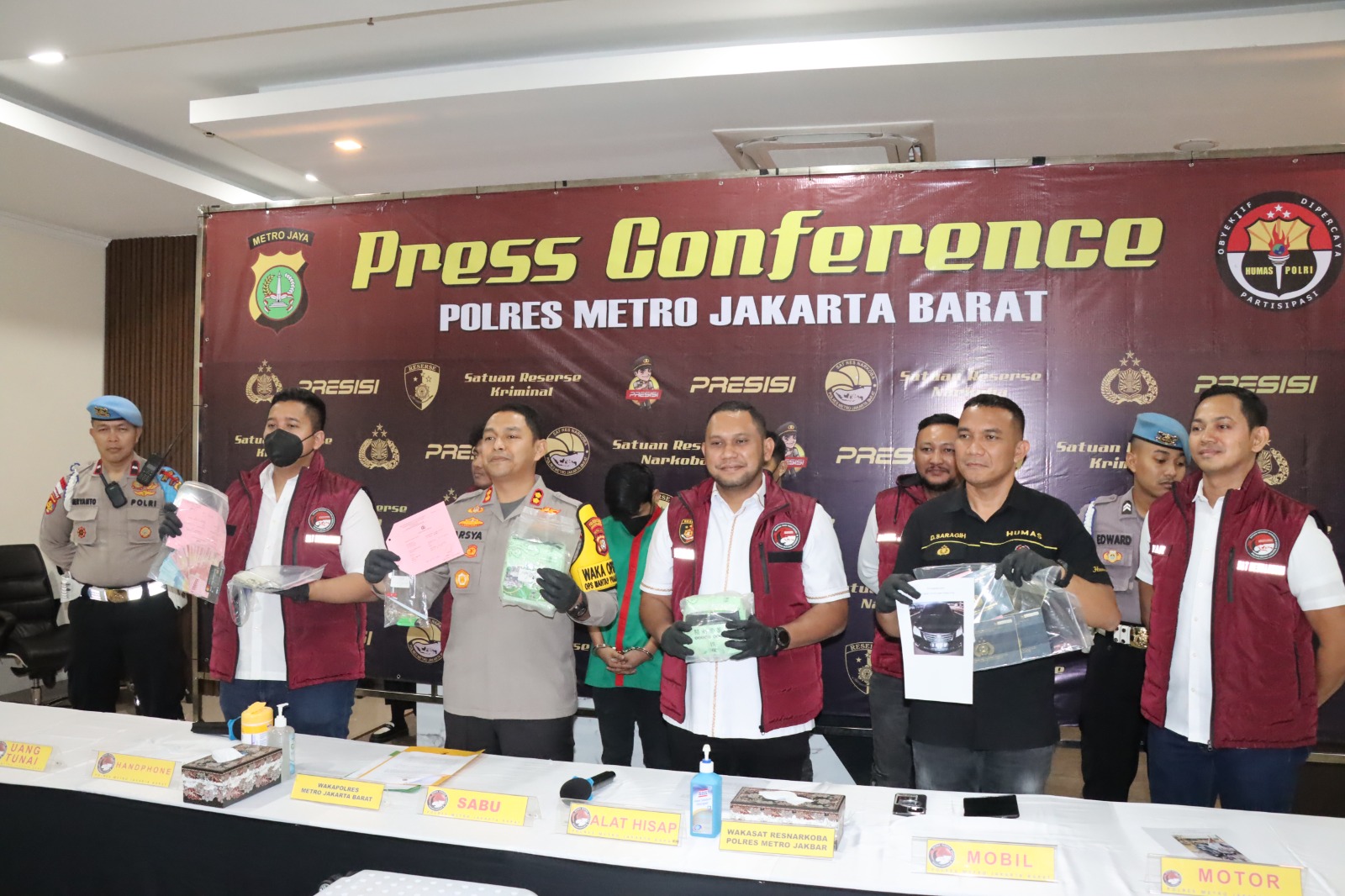 Kolaborasi Polres Jakbar dan Polres Pelabuhan Tanjung Priok Ungkap Jaringan Narkoba Internasional, Sita Sabu Sebanyak 11,3 Kg