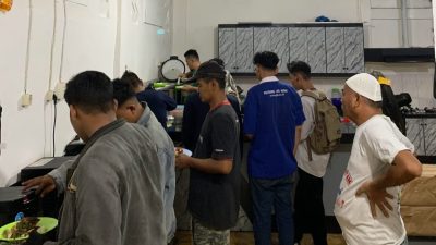 DPC GRIB Jaya Kota Medan Bantu Masyarakat Dengan Dapur Umum Setiap Hari