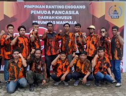 Pemuda Pancasila DK Perumnas Mandala, Bkm Al Mukhlisin dan Remaja Mesjid Al Mukhlisin Kompak dan Solid Mengikuti Upacara HUT RI ke-79