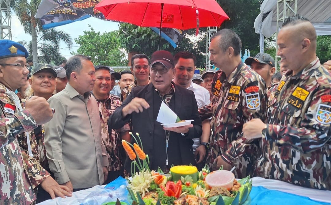 Letjen TNI (Purn) Edy Rahmayadi Potong Tumpeng HUT GM FKPPI ke 46 : "Kita Bukan Kaleng Kaleng, Jika Mengganggu, Ribak Sude!"