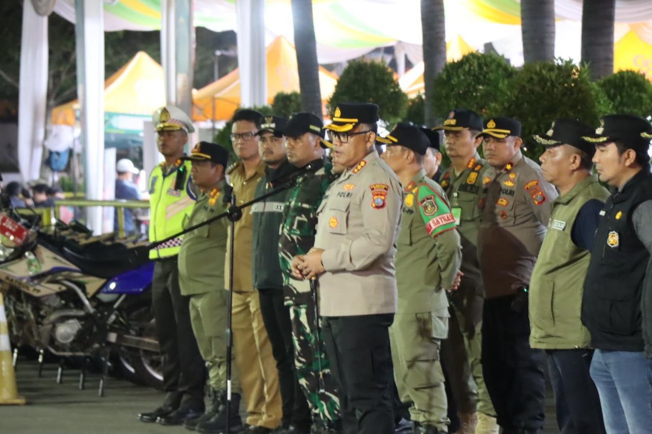 Kapolrestabes Medan Pimpin Apel dan Patroli Satgas Anti Tawuran di Medan