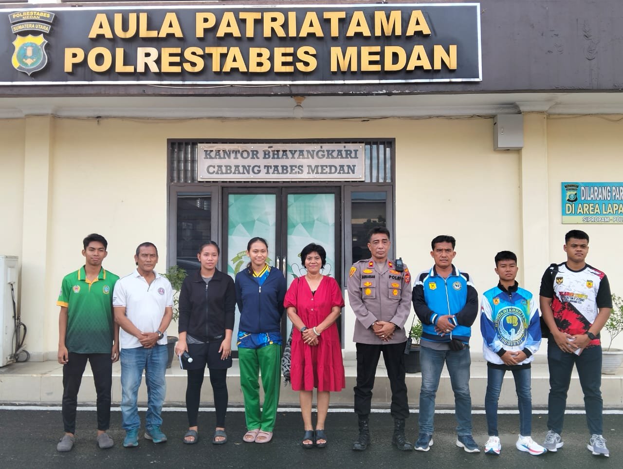 Ketua Harian Pengprov Wadokai Sumut Kompol H.Djanuarsa.S.H Lepas 9 Atlet ke Kejurnas Piala Ketua Umum Forki di Pekanbaru