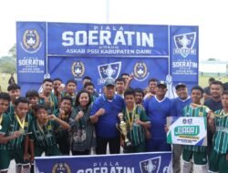 Bupati dan Wakil Bupati Tutup Turnamen Piala Soeratin Cup U-13 dan U-15, SSB Putra Kalang  dan SSB Sinar Muda Jadi Juara