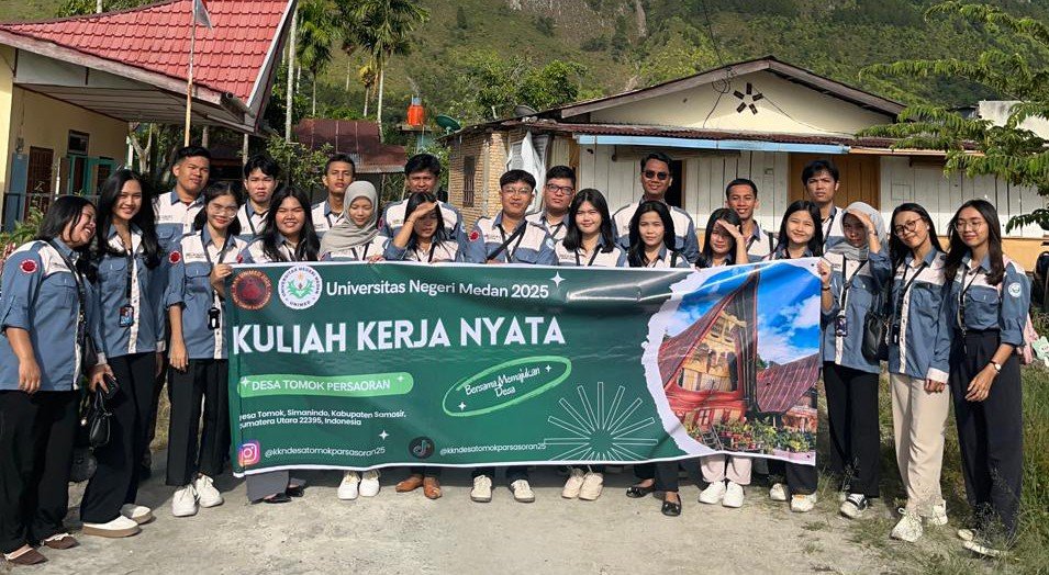 ‎Mahasiswa KKN UNIMED 2025 Tingkatkan Potensi Wisata dan Budaya Desa Tomok