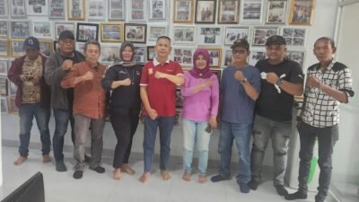 Pewarta Polrestabes Medan Rutin "Jumat Barokah" Berbagi Beras Kepada Pengurus dan Anggota