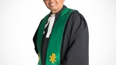 ‎Pdt. Dr. Jhon P.E. Simorangkir: Mengakar dalam Firman, Melayani dengan Kasih