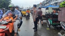 Antisipasi Kemacetan, Kanit Samapta Polsek Sunggal Lakukan Pengaturan Lalu Lintas di Pajak Kampung Lalang