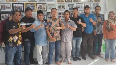 Pewarta Polrestabes Medan Gelar "Jumat Barokah": Eratkan Silaturahmi dengan Berbagi Beras